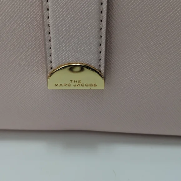 Marc Jacobs Wallet - Picture 2 of 6